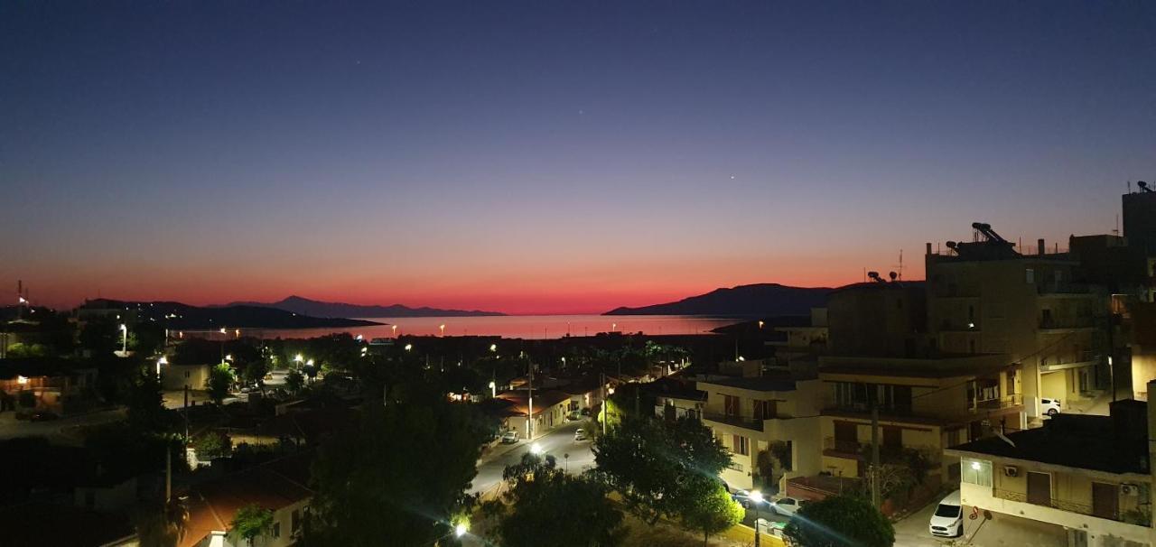 Sea & Mountain Apartment Close To Port And City Lávrion Buitenkant foto