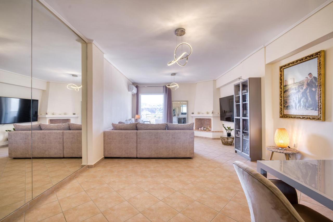 Sea & Mountain Apartment Close To Port And City Lávrion Buitenkant foto