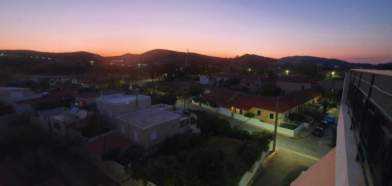 Sea & Mountain Apartment Close To Port And City Lávrion Buitenkant foto