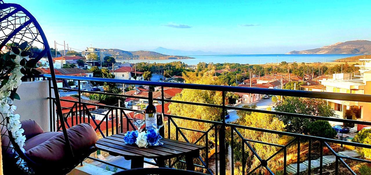 Sea & Mountain Apartment Close To Port And City Lávrion Buitenkant foto